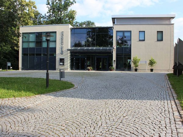 Daetz-Centrum Lichtenstein/Sachsen Frontansicht auf das Daetz-Centrum in Lichtenstein/Sachsen