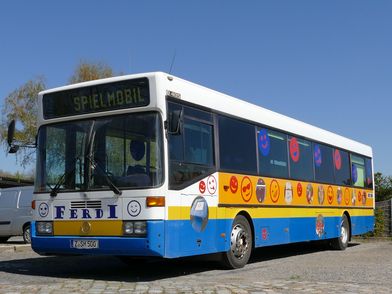 Spielmobil Ferdi - ein umgestalteter Bus